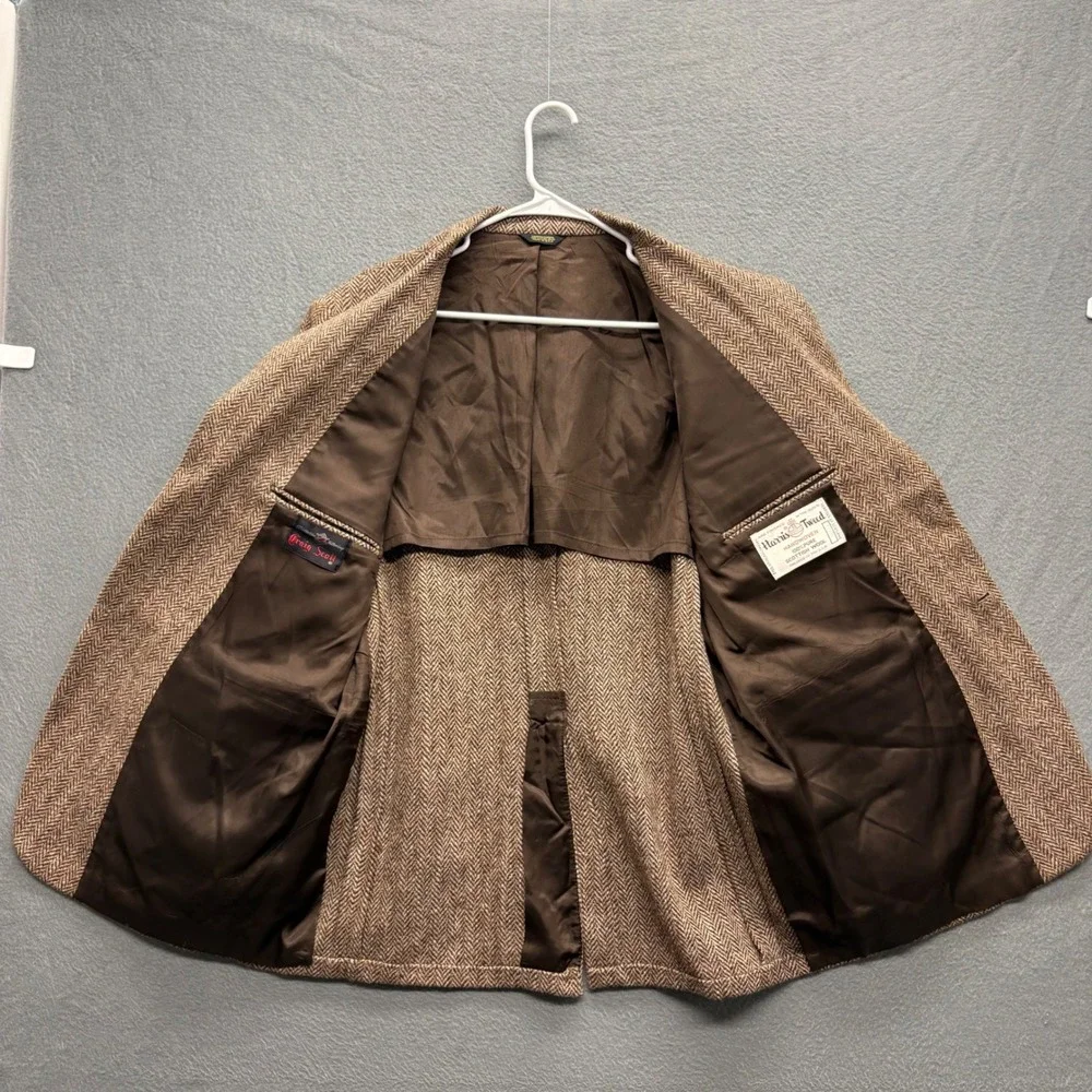 Harris Tweed Herringbone Wool Blazer Brown Mens 44R Sport Coat USA Vintage